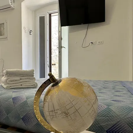 Apartment Stazione Centrale - Perla Argento La Spezia